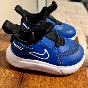 Nike infant shoes no box